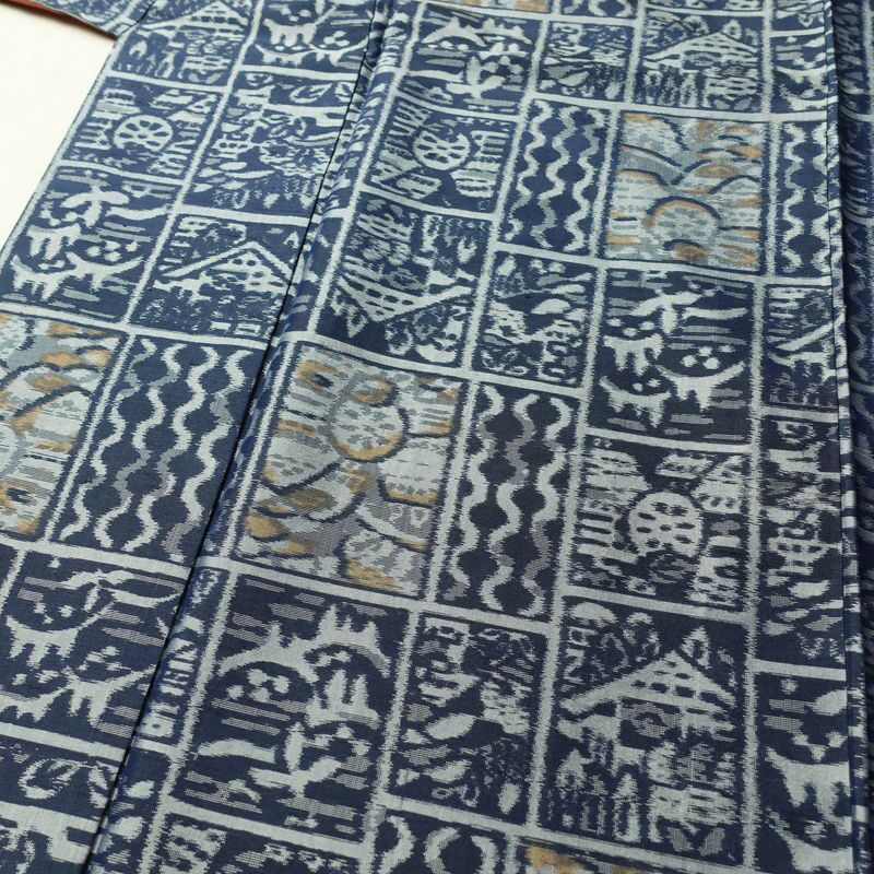 紬 正絹 幾何学柄・抽象柄 袷仕立て 身丈166cm 裄丈66cm 着物 青・紺_画像5