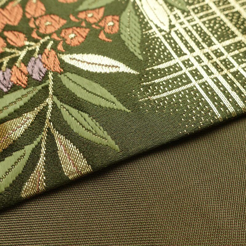 袋帯 六通柄 良品 フォーマル用 正絹 古典柄 箔 金糸 帯_画像12