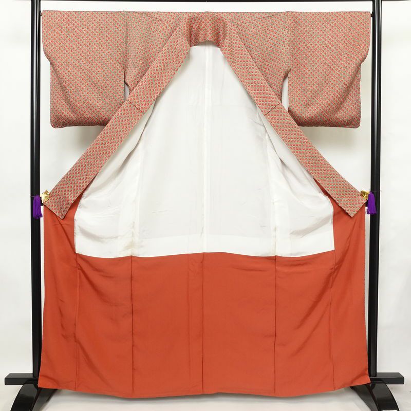 小紋 良品 絞り 総絞り 正絹 古典柄 袷仕立て 身丈164cm 裄丈67.5cm 一部しつけ糸付き 着物 緑・うぐいす色_画像3