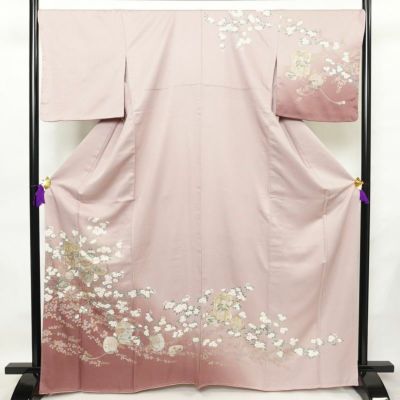 訪問着 良品 しつけ糸付き 綸子 正絹 古典柄 袷仕立て 身丈166cm 裄丈69.5cm 箔 金彩 フォーマル 着物 紫・藤色