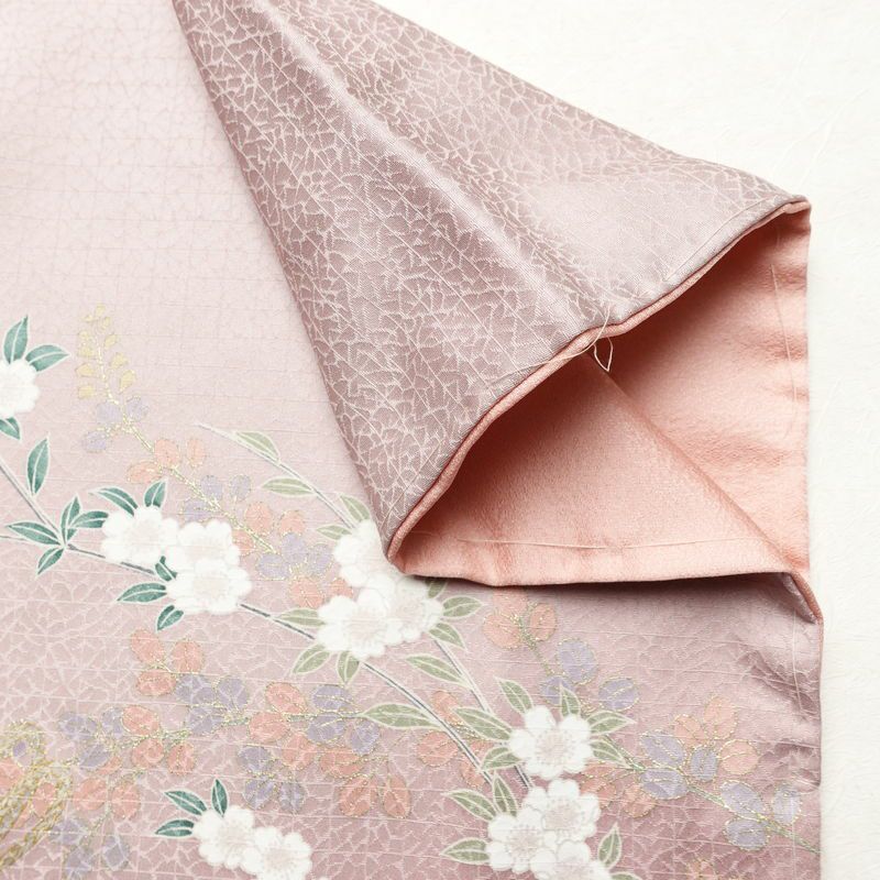 訪問着 良品 しつけ糸付き 綸子 正絹 古典柄 袷仕立て 身丈166cm 裄丈69.5cm 箔 金彩 フォーマル 着物 紫・藤色_画像14