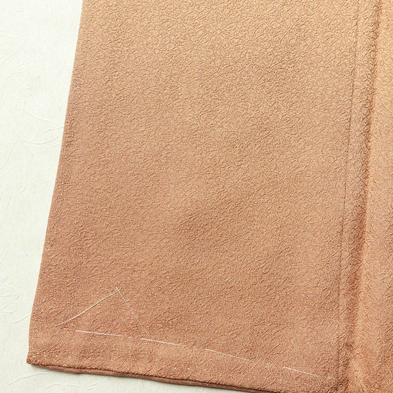 色無地 良品 一つ紋付き 正絹 花柄 袷仕立て 身丈158cm 裄丈64cm 一部しつけ糸付き フォーマル 着物 茶_画像12