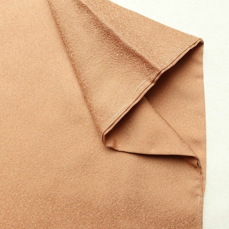 色無地 良品 一つ紋付き 正絹 花柄 袷仕立て 身丈158cm 裄丈64cm 一部しつけ糸付き フォーマル 着物 茶_画像15