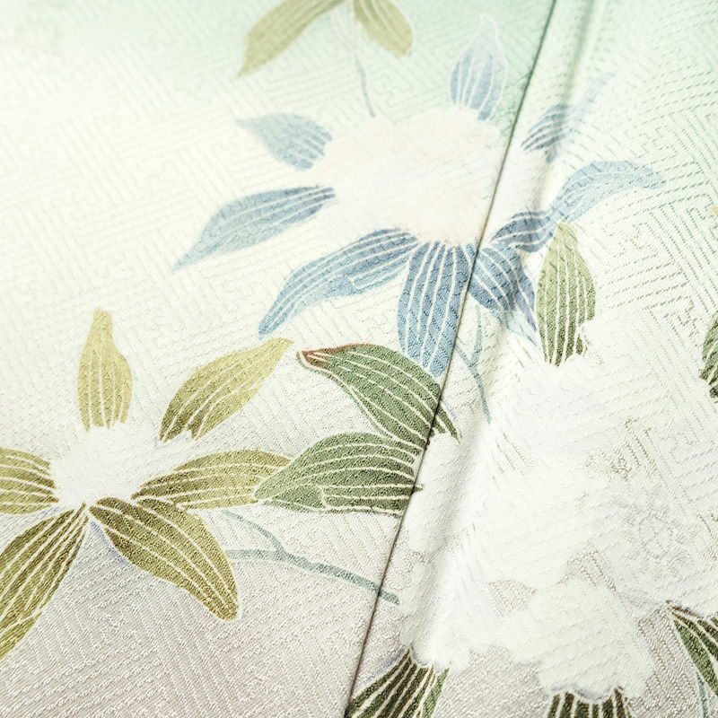 訪問着 良品 しつけ糸付き 綸子 正絹 花柄 袷仕立て 身丈163.5cm 裄丈68cm フォーマル 着物 緑・うぐいす色_画像9