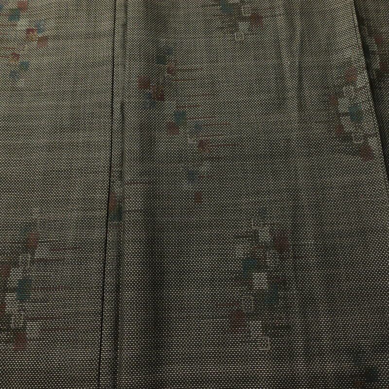 大島紬 古代染色純泥染 良品 証紙あり 正絹 幾何学柄・抽象柄 袷仕立て 身丈162cm 裄丈63cm 一部しつけ糸付き 着物 茶_画像7