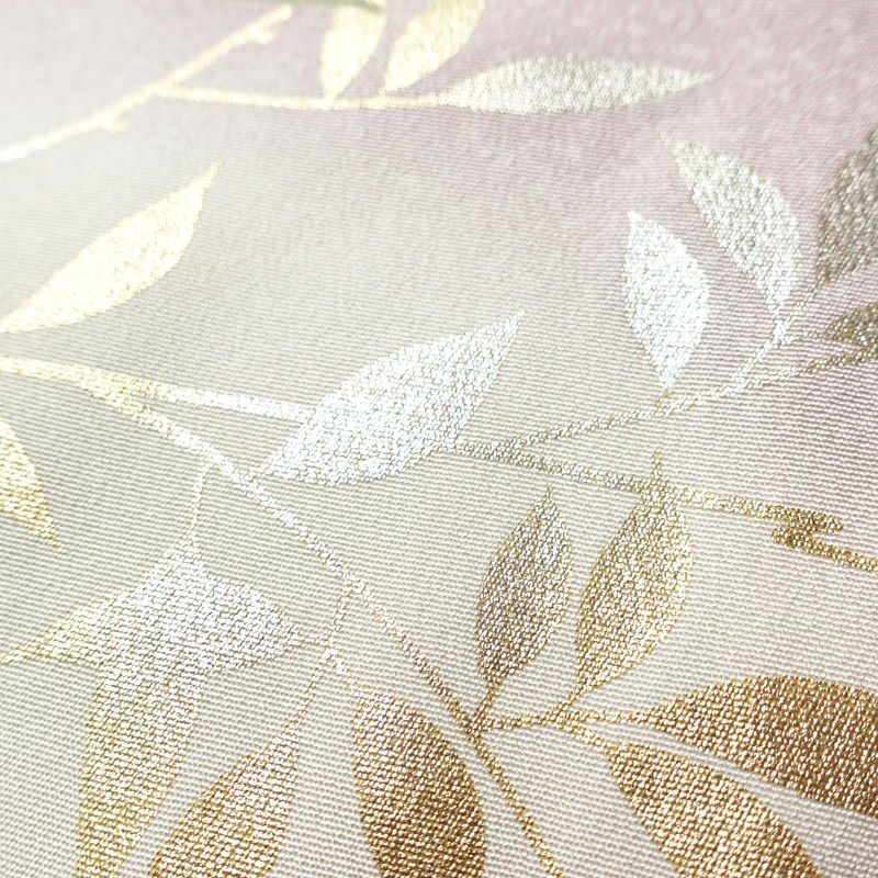 付け下げ 良品 縮緬 正絹 木の葉・植物柄 袷仕立て 身丈160cm 裄丈63.5cm 箔 共八掛 フォーマル 着物 紫・藤色_画像8