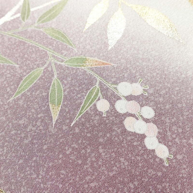 付け下げ 良品 縮緬 正絹 木の葉・植物柄 袷仕立て 身丈160cm 裄丈63.5cm 箔 共八掛 フォーマル 着物 紫・藤色_画像10