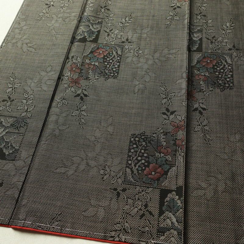 大島紬 古代染色純泥染 美品 証紙あり しつけ糸付き 正絹 木の葉・植物柄 袷仕立て 身丈166.5cm 裄丈66cm 着物 茶_画像4