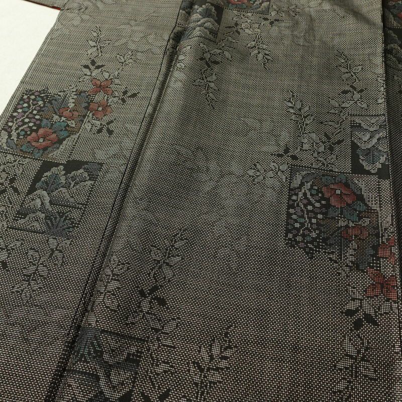 大島紬 古代染色純泥染 美品 証紙あり しつけ糸付き 正絹 木の葉・植物柄 袷仕立て 身丈166.5cm 裄丈66cm 着物 茶_画像5