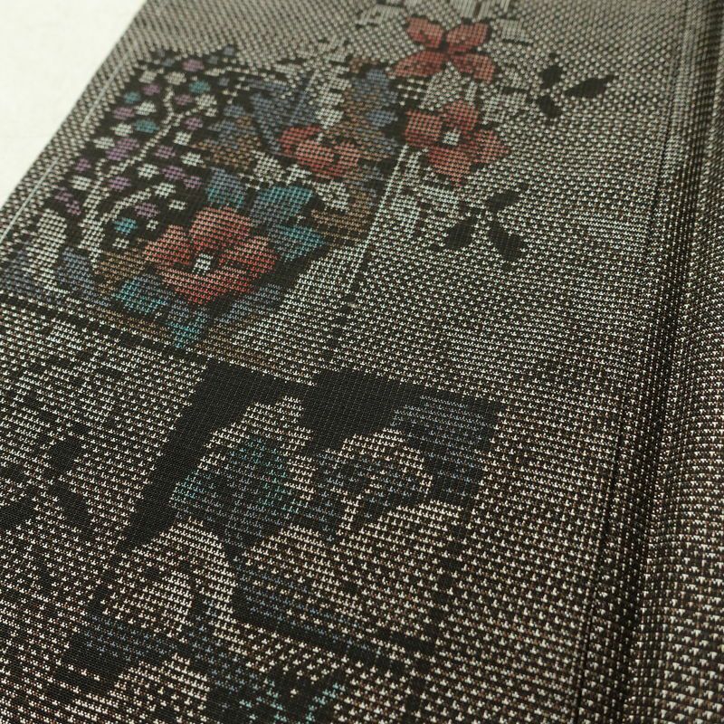 大島紬 古代染色純泥染 美品 証紙あり しつけ糸付き 正絹 木の葉・植物柄 袷仕立て 身丈166.5cm 裄丈66cm 着物 茶_画像8