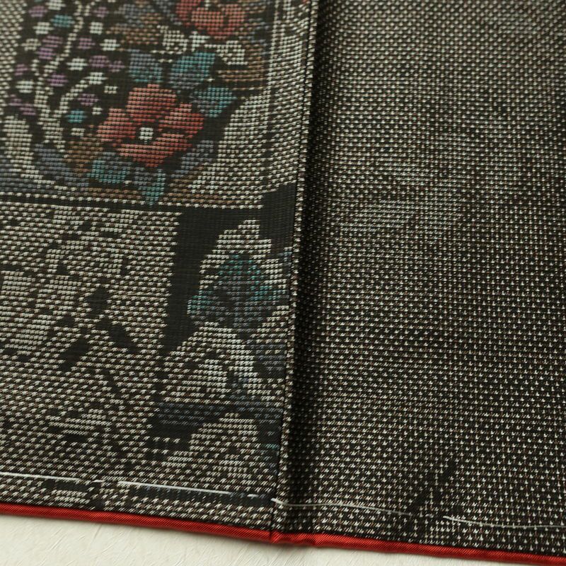 大島紬 古代染色純泥染 美品 証紙あり しつけ糸付き 正絹 木の葉・植物柄 袷仕立て 身丈166.5cm 裄丈66cm 着物 茶_画像10