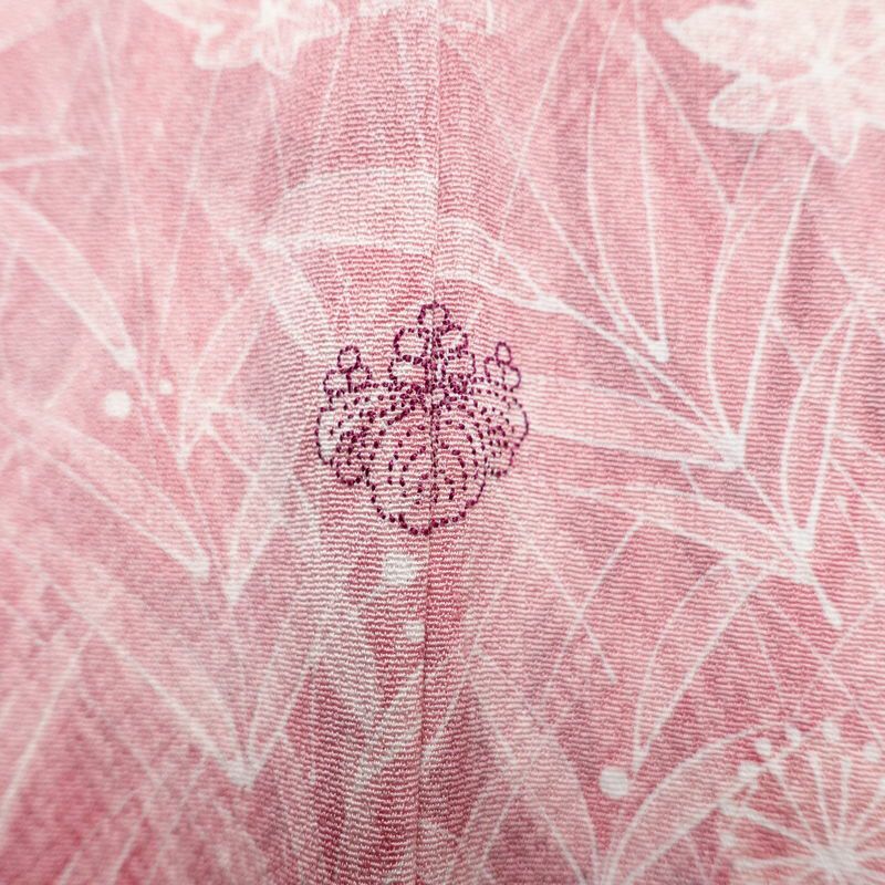 小紋 付下小紋 縮緬 相良刺繍 一つ紋付き 正絹 木の葉・植物柄 袷仕立て 身丈159cm 裄丈64.5cm 刺繍 フォーマル 着物 ピンク_画像12
