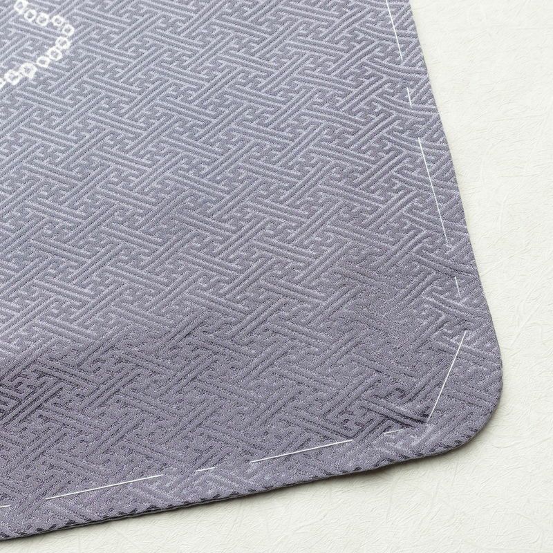 付け下げ 良品 しつけ糸付き 絞り 正絹 花柄 袷仕立て 身丈157.5cm 裄丈65.5cm 箔 金彩 フォーマル 着物 紫・藤色_画像15