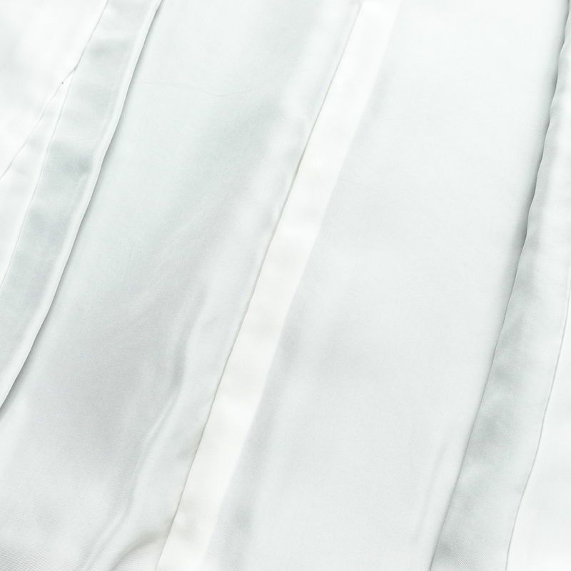 付け下げ 良品 しつけ糸付き 絞り 正絹 花柄 袷仕立て 身丈157.5cm 裄丈65.5cm 箔 金彩 フォーマル 着物 紫・藤色_画像18