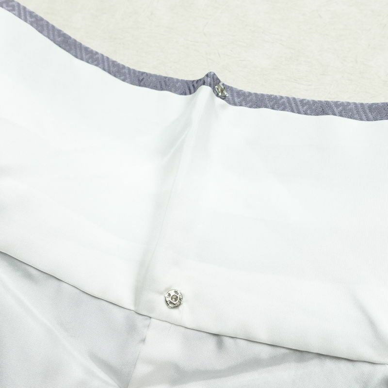 付け下げ 良品 しつけ糸付き 絞り 正絹 花柄 袷仕立て 身丈157.5cm 裄丈65.5cm 箔 金彩 フォーマル 着物 紫・藤色_画像19