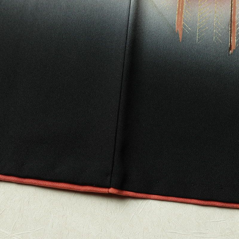 付け下げ 良品 縮緬 正絹 風景柄 袷仕立て 身丈155.5cm 裄丈65.5cm 箔 金彩 フォーマル 着物 赤・朱_画像12