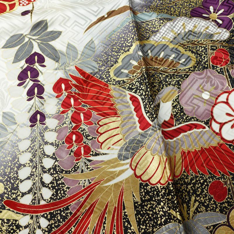振袖 良品 綸子 正絹 古典柄 袷仕立て 身丈165.5cm 裄丈67cm 箔 金彩 フォーマル 着物 多色使い_画像10