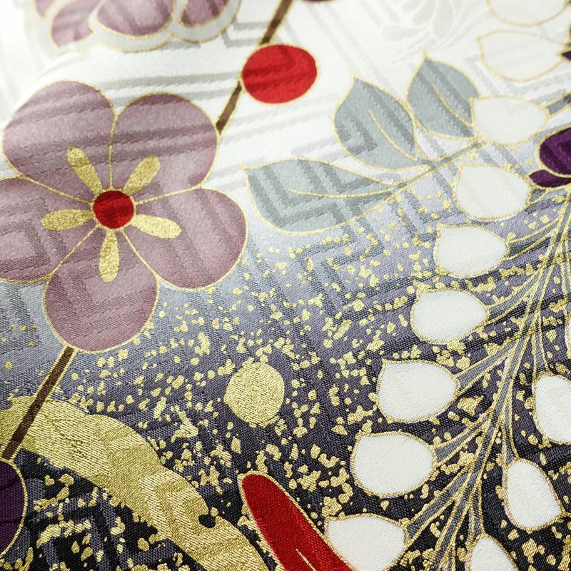 振袖 良品 綸子 正絹 古典柄 袷仕立て 身丈165.5cm 裄丈67cm 箔 金彩 フォーマル 着物 多色使い_画像11