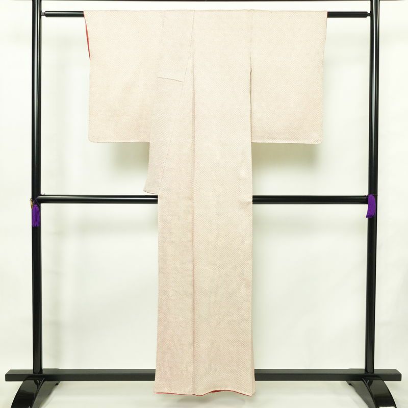 小紋 絞り しつけ糸付き 総絞り 正絹 古典柄 袷仕立て 身丈157cm 裄丈63.5cm 着物 ピンク_画像2