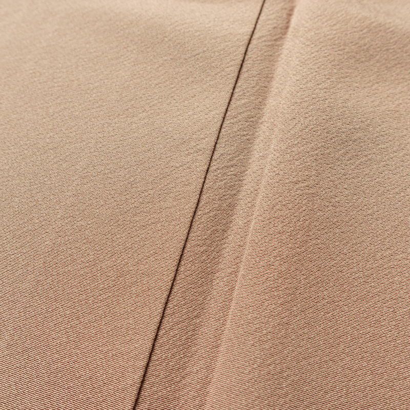 色無地 柿本市郎 落款入り 縮緬 一つ紋付き 正絹 無地 袷仕立て 身丈163cm 裄丈68cm フォーマル 着物 ベージュ_画像7