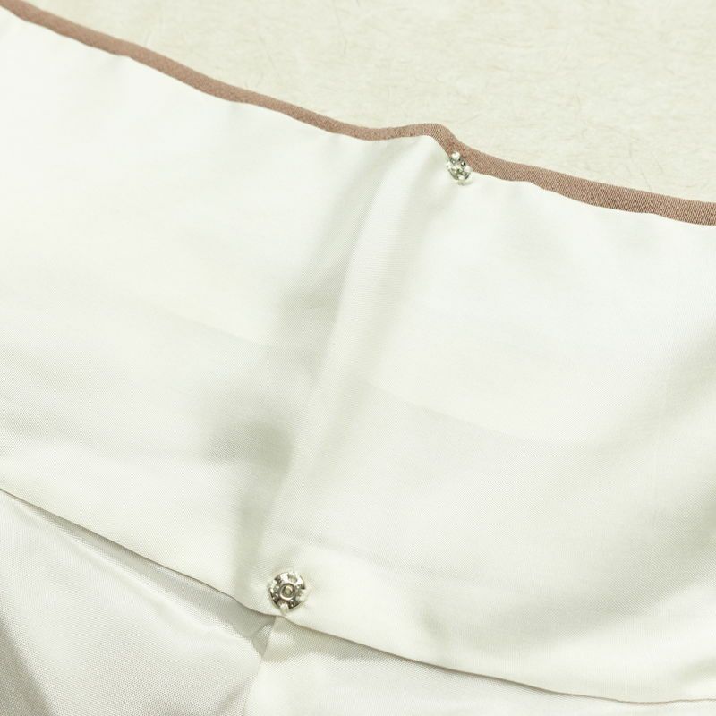 色無地 柿本市郎 落款入り 縮緬 一つ紋付き 正絹 無地 袷仕立て 身丈163cm 裄丈68cm フォーマル 着物 ベージュ_画像17