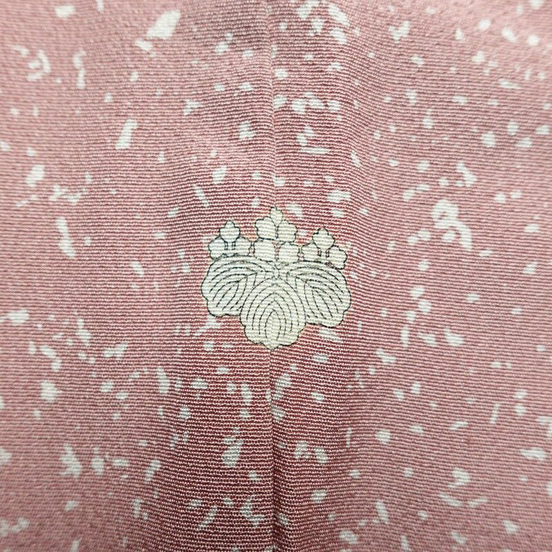 付け下げ 良品 作家物 落款入り 一つ紋付き 正絹 幾何学柄・抽象柄 袷仕立て 身丈165.5cm 裄丈67.5cm フォーマル 着物 ピンク_画像15