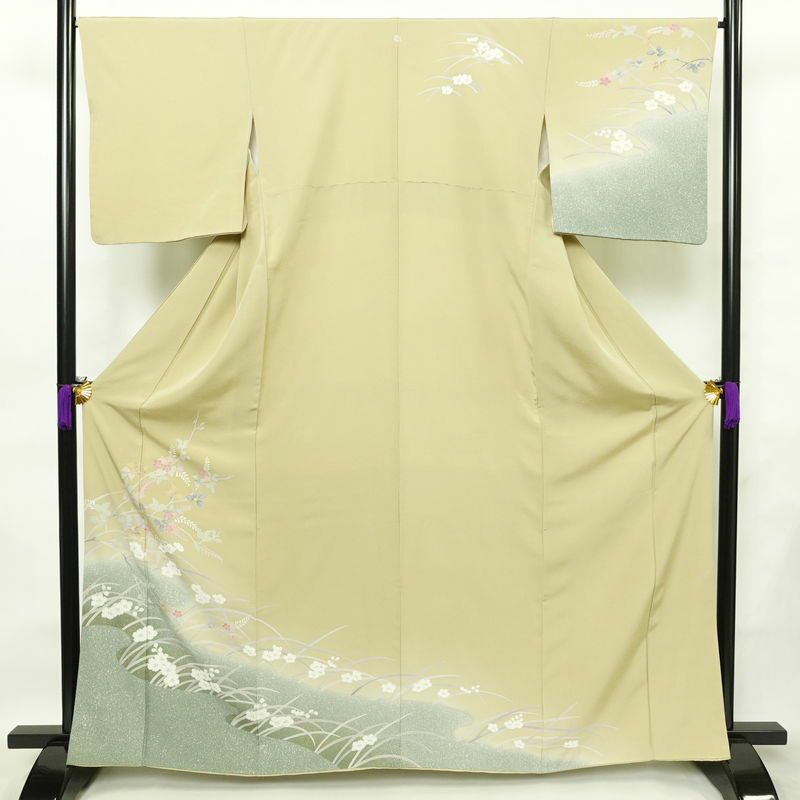 訪問着 良品 一つ紋付き 正絹 木の葉・植物柄 袷仕立て 身丈163.5cm 裄丈67cm フォーマル 着物 ベージュ_画像1