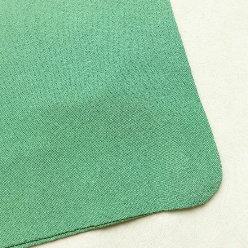 色無地 縮緬 一つ紋付き 正絹 無地 袷仕立て 身丈160.5cm 裄丈67cm 共八掛 フォーマル 着物 緑・うぐいす色_画像16