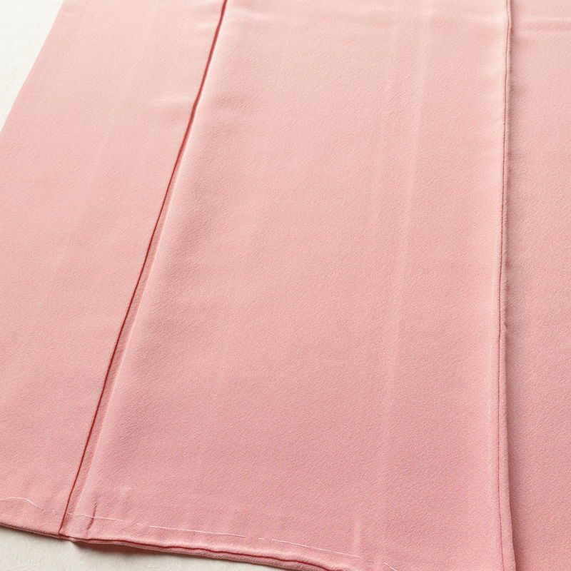 色無地 しつけ糸付き 縮緬 一つ紋付き 正絹 無地 袷仕立て 身丈157cm 裄丈65cm フォーマル 着物 ピンク_画像4