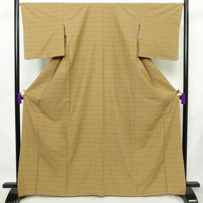 紬 良品 しつけ糸付き 正絹 チェック・格子柄 袷仕立て 身丈166.5cm 裄丈67cm 着物 黄・黄土色