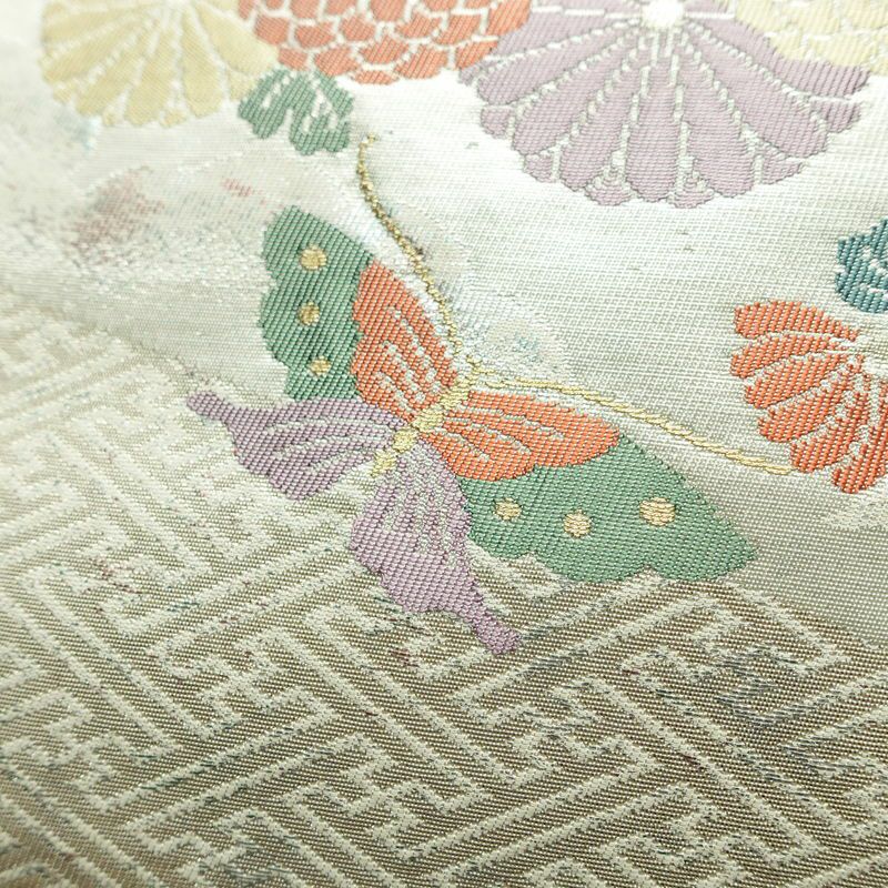 名古屋帯 小袖金彩錦 太鼓柄 良品 正絹 花柄 名古屋仕立て 蝶 箔 帯 白_画像7