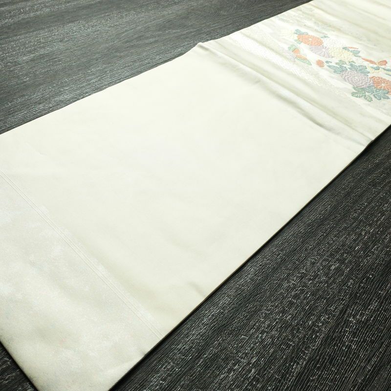 名古屋帯 小袖金彩錦 太鼓柄 良品 正絹 花柄 名古屋仕立て 蝶 箔 帯 白_画像9