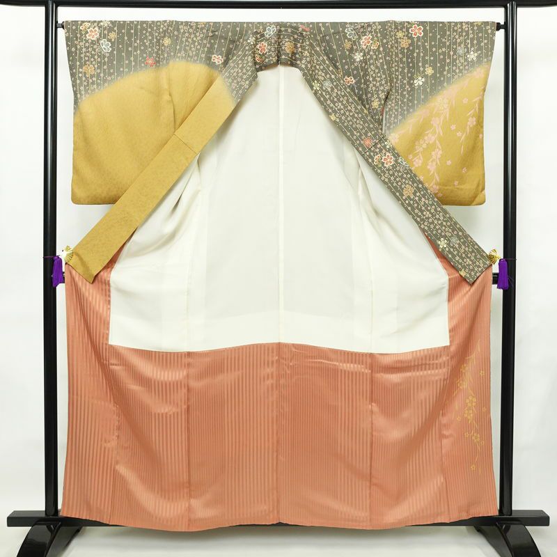 訪問着 正絹 花柄 袷仕立て 身丈159cm 裄丈65cm 箔 金彩 フォーマル 着物 黄・黄土色_画像3