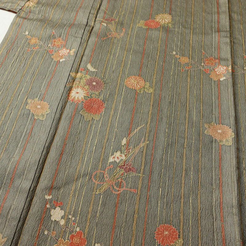 訪問着 良品 正絹 古典柄 袷仕立て 身丈166.5cm 裄丈69.5cm 一部しつけ糸付き 金彩 フォーマル 着物 緑・うぐいす色_画像5