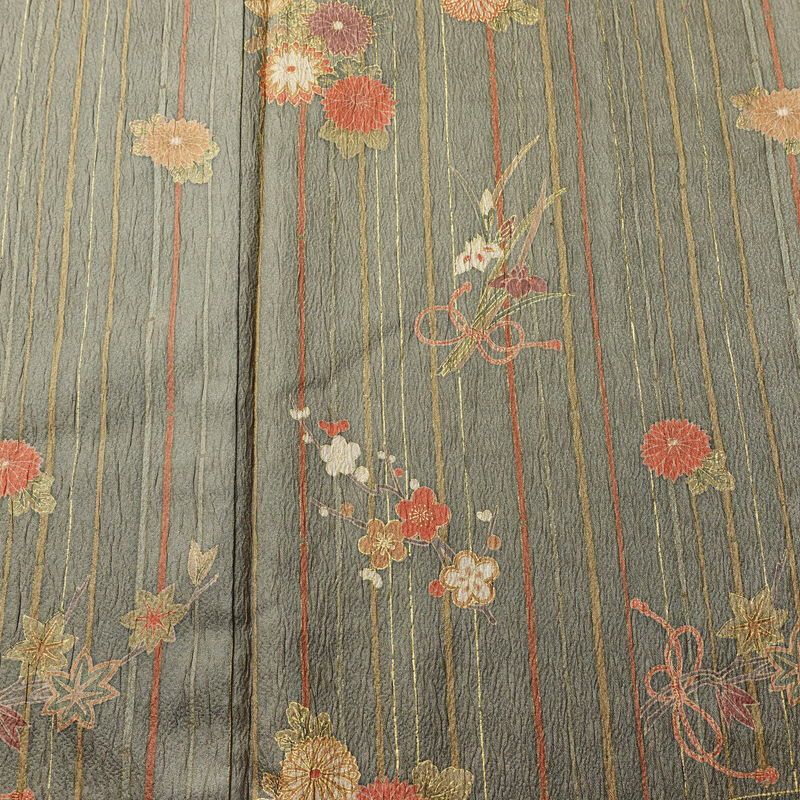 訪問着 良品 正絹 古典柄 袷仕立て 身丈166.5cm 裄丈69.5cm 一部しつけ糸付き 金彩 フォーマル 着物 緑・うぐいす色_画像6