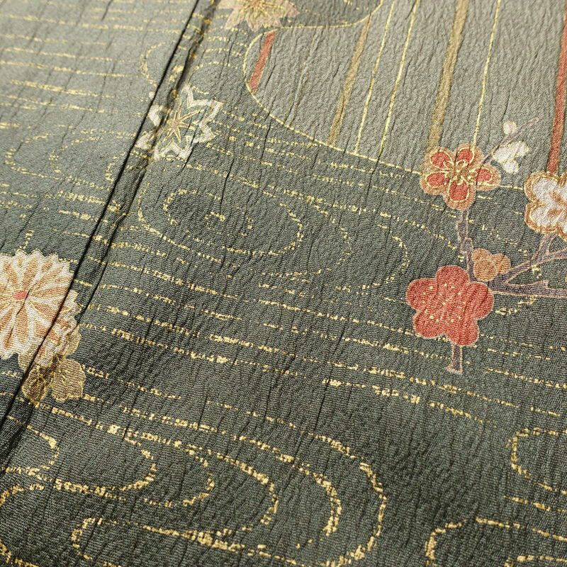 訪問着 良品 正絹 古典柄 袷仕立て 身丈166.5cm 裄丈69.5cm 一部しつけ糸付き 金彩 フォーマル 着物 緑・うぐいす色_画像12