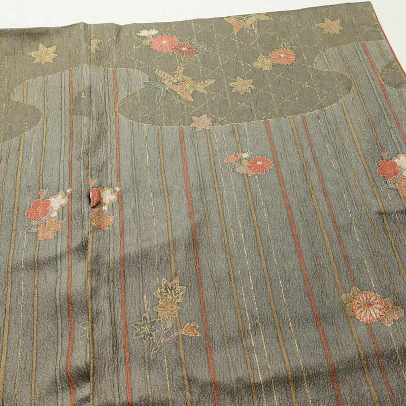 訪問着 良品 正絹 古典柄 袷仕立て 身丈166.5cm 裄丈69.5cm 一部しつけ糸付き 金彩 フォーマル 着物 緑・うぐいす色_画像14