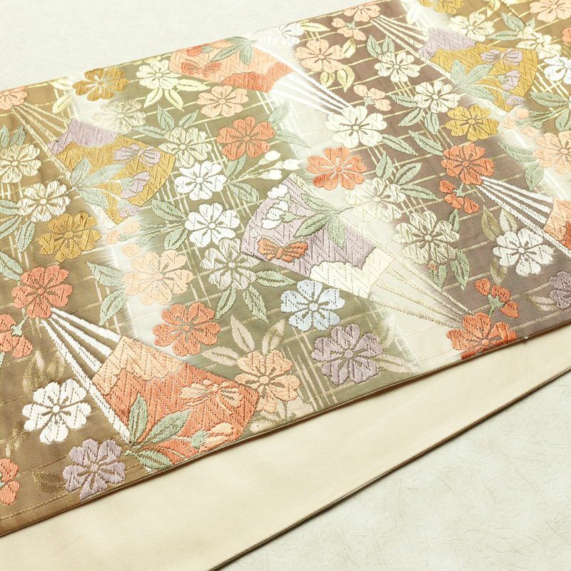 袋帯 六通柄 フォーマル用 正絹 古典柄 箔 金糸 帯 多色使い_画像11