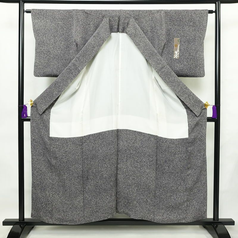 付け下げ 良品 正絹 人物・動物柄 袷仕立て 身丈155.5cm 裄丈63cm 箔 共八掛 金彩 金通し フォーマル 着物 紫・藤色_画像3