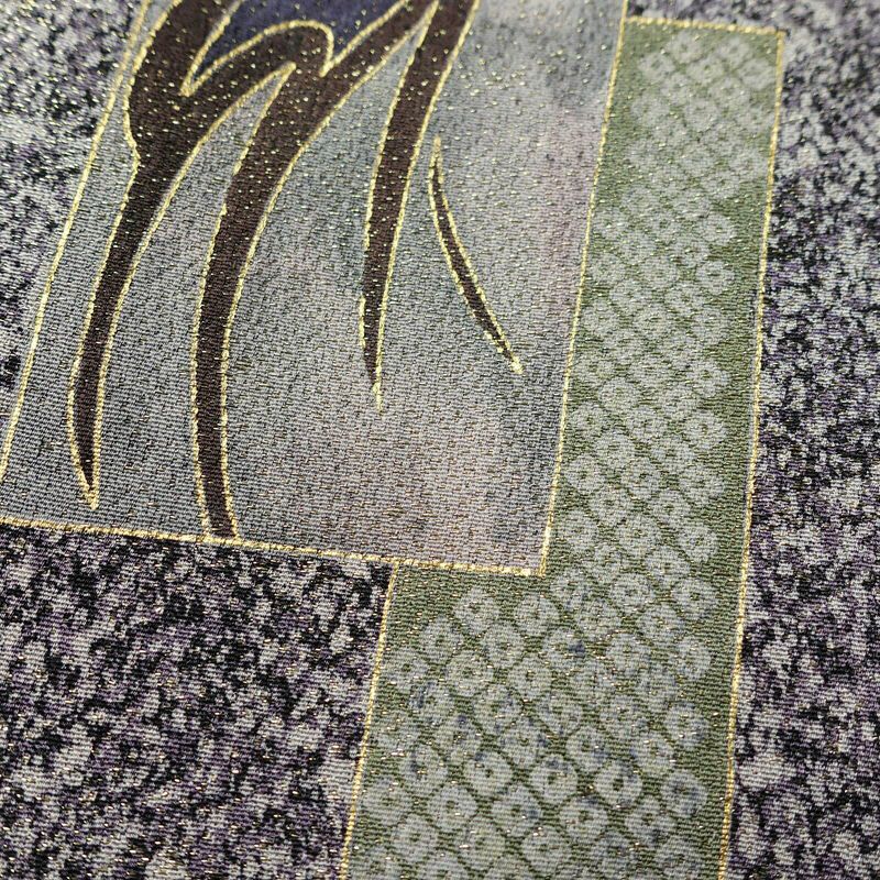 付け下げ 良品 正絹 人物・動物柄 袷仕立て 身丈155.5cm 裄丈63cm 箔 共八掛 金彩 金通し フォーマル 着物 紫・藤色_画像10