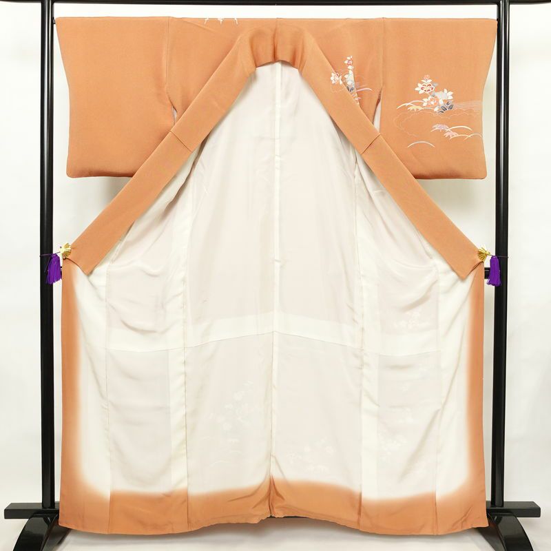 訪問着 縮緬 正絹 花柄 袷仕立て 身丈160.5cm 裄丈67cm 箔 フォーマル 着物 茶_画像3