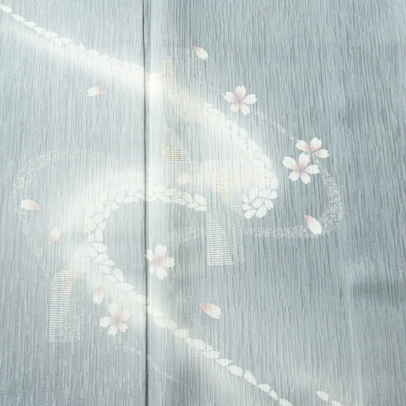 付け下げ 良品 一つ紋付き 正絹 花柄 袷仕立て 身丈155cm 裄丈63.5cm 箔 金彩 フォーマル 着物 青・紺_画像6