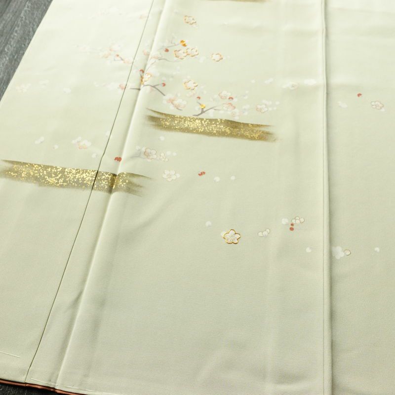 訪問着 良品 しつけ糸付き 金駒刺繍 正絹 花柄 袷仕立て 身丈159.5cm 裄丈65.5cm 箔 金彩 フォーマル 着物 緑・うぐいす色_画像4