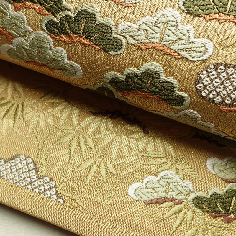 袋帯 六通柄 良品 フォーマル用 正絹 古典柄 金糸 帯 松 黄・黄土色_画像8