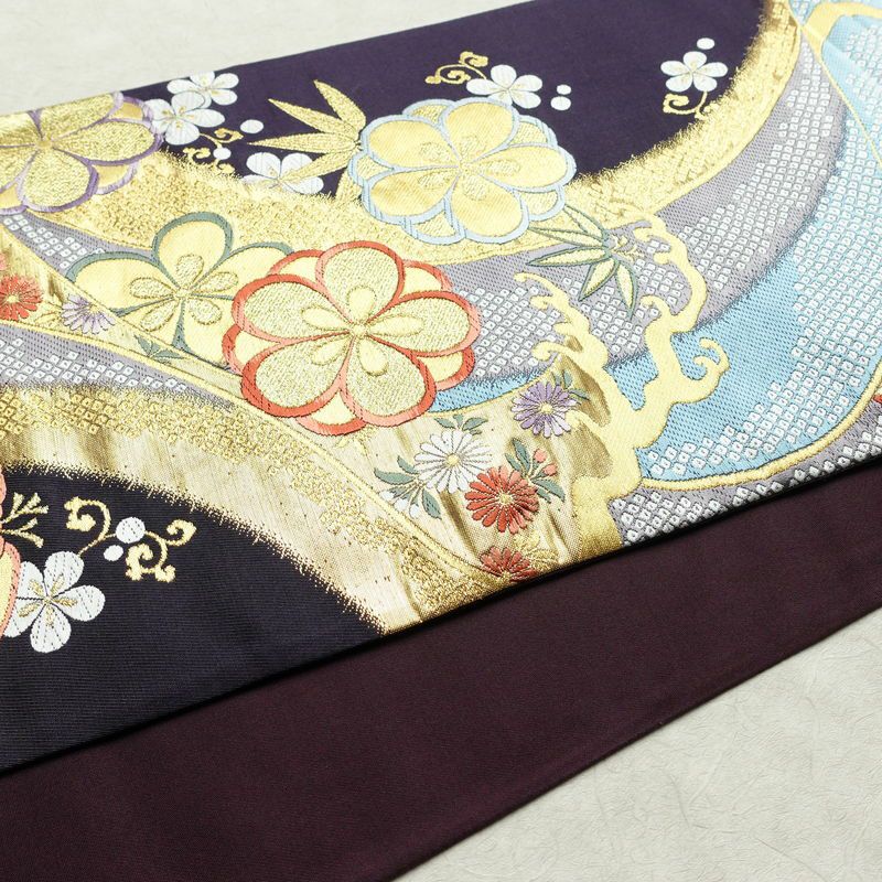 袋帯 西陣織 六通柄 良品 証紙あり フォーマル用 正絹 古典柄 箔 金糸 帯 花紀行 紫・藤色_画像10