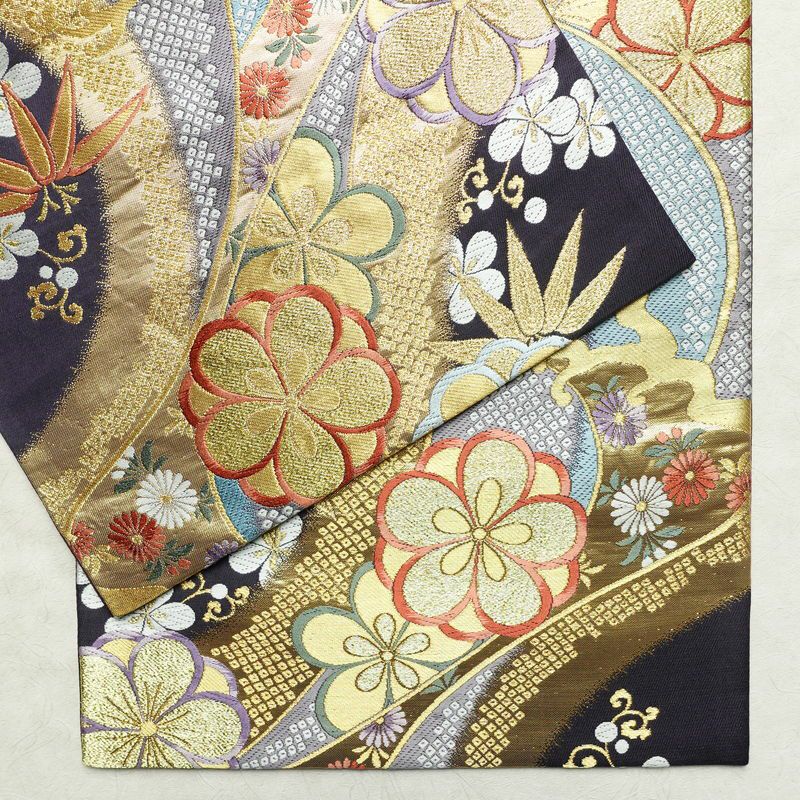 袋帯 西陣織 六通柄 良品 証紙あり フォーマル用 正絹 古典柄 箔 金糸 帯 花紀行 紫・藤色_画像12
