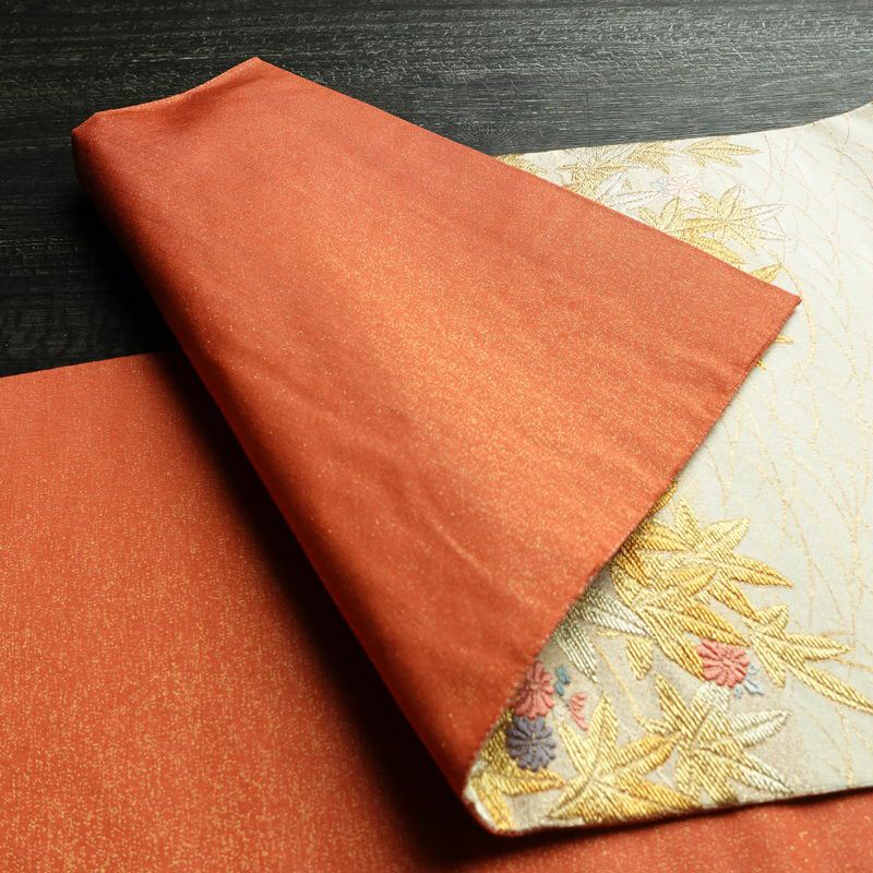 袋帯 六通柄 フォーマル用 正絹 木の葉・植物柄 箔 金糸 帯 赤・朱_画像9