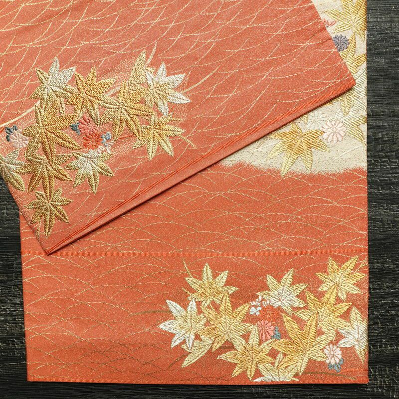 袋帯 六通柄 フォーマル用 正絹 木の葉・植物柄 箔 金糸 帯 赤・朱_画像13
