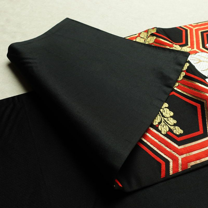 袋帯 未仕立て 六通柄 フォーマル用 正絹 亀甲 古典柄 帯 黒_画像9