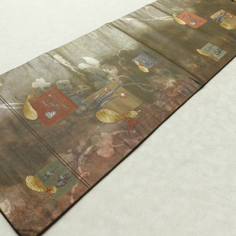 名古屋帯 六通柄 正絹 名古屋仕立て 箔 カーキ 帯 緑・うぐいす色 古典柄_画像8